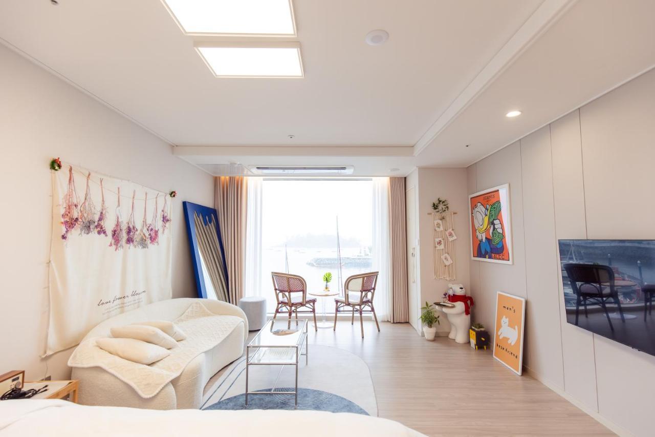 The Castle Ocean Suite Yeosu Zewnętrze zdjęcie