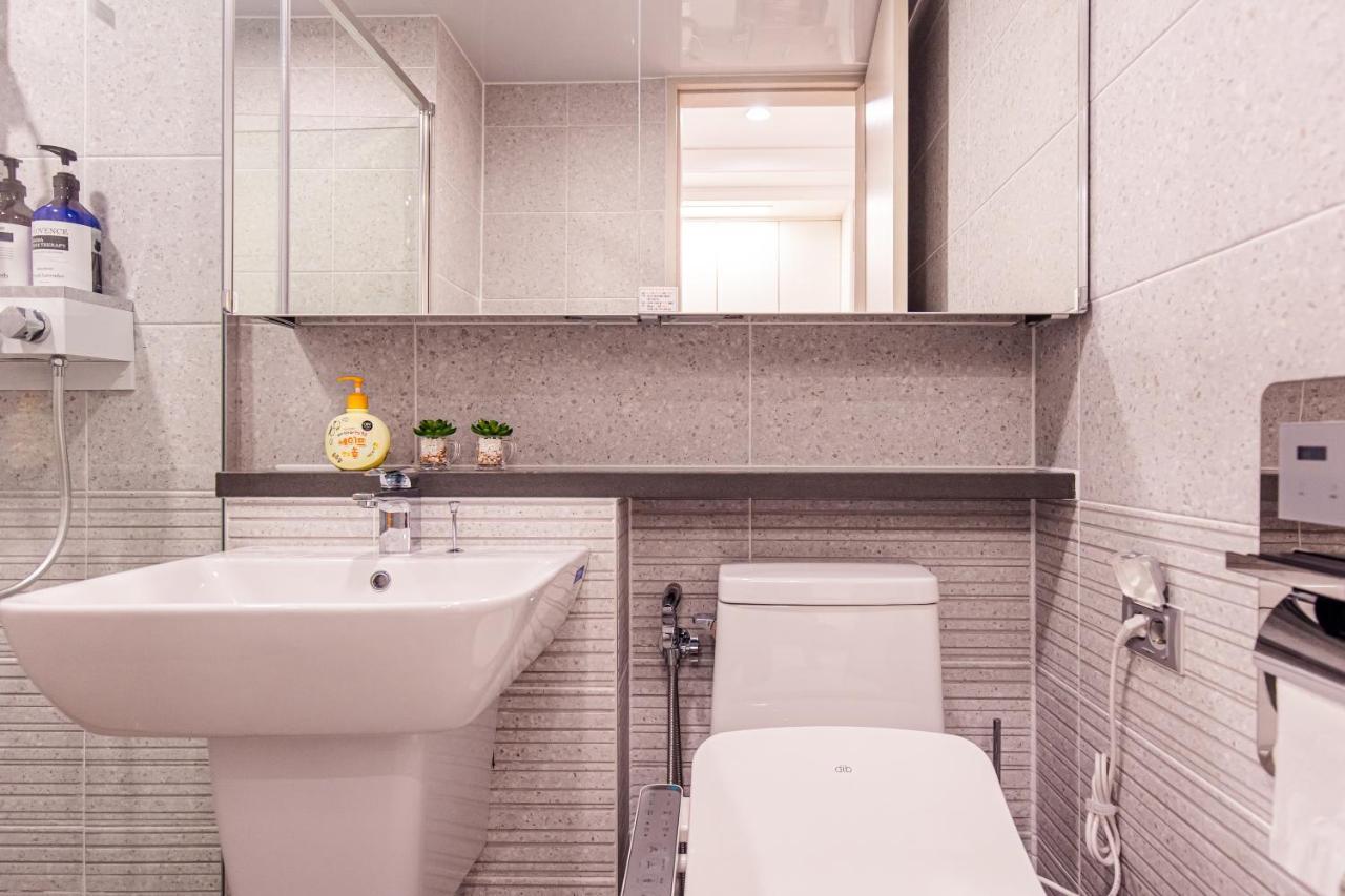 The Castle Ocean Suite Yeosu Zewnętrze zdjęcie